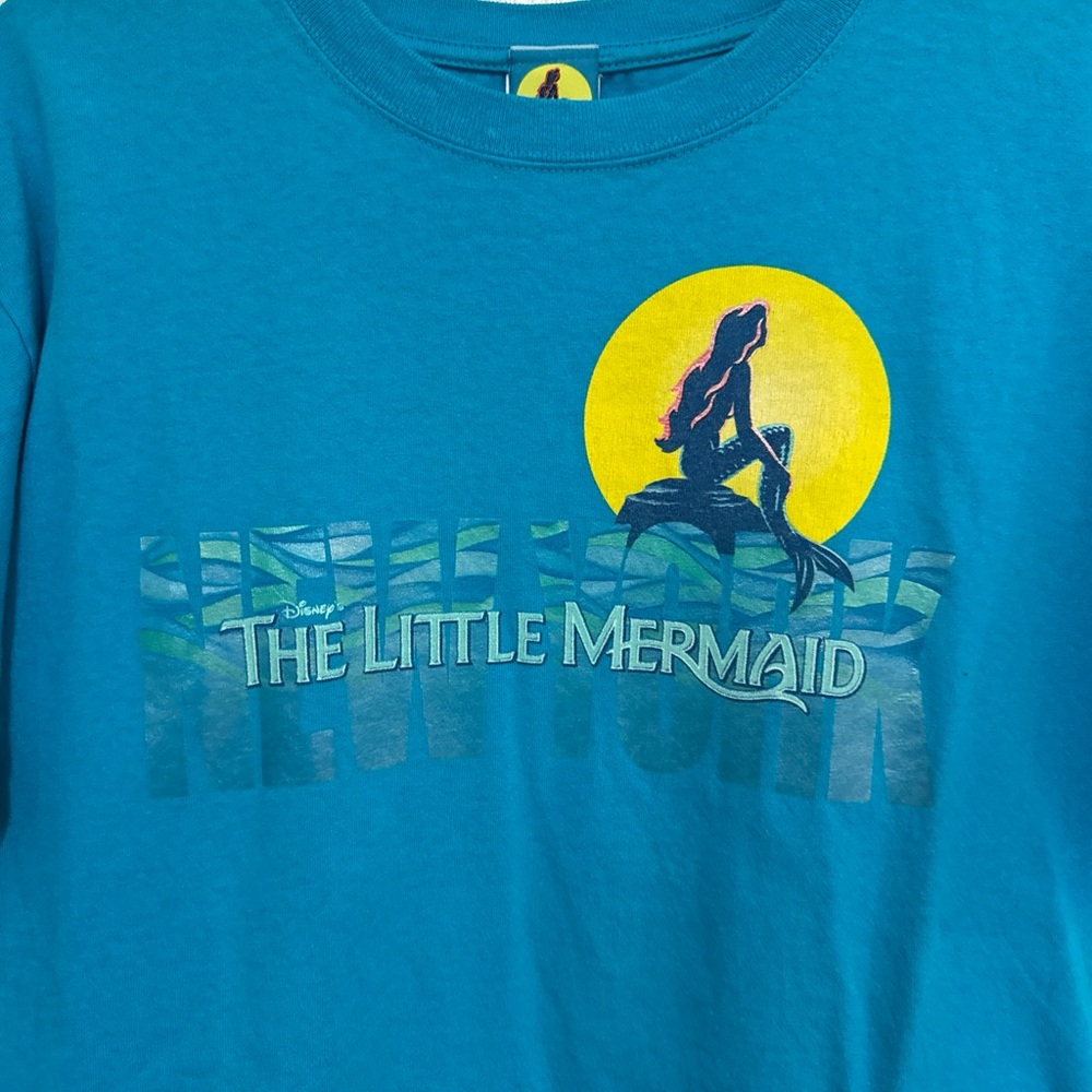 New DisneyThe Little Mermaid Broadway Musical New York Medium Blue T- Shirt
